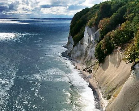 호텔 Alt Wittower Krug 3*