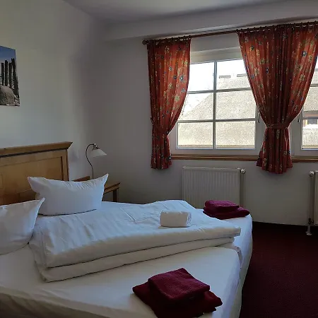 Alt Wittower Krug Hotel 3*